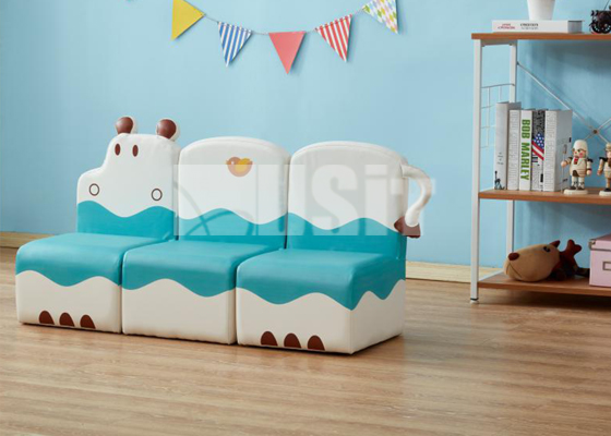 Место младенца ягнится кресло детей софы детей гусеницы Сеатер Кавайи ребенка 5 игрушек экономическое милое