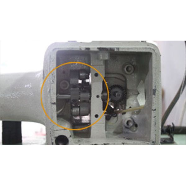 Horizontal Hook 260×103mm 8mm Single Needle Sewing Machine