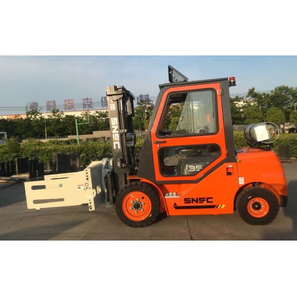 3.5ton Forklift Trucks with Bale Clamp Fork Size 1070*125*45mm Luxury Suspension Seat