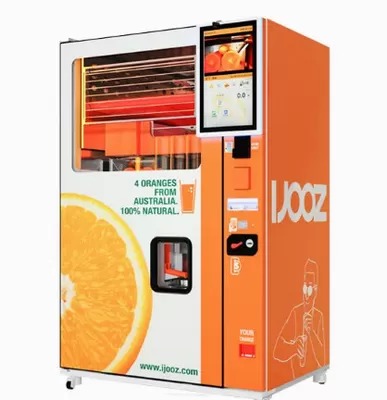 Wireless QR Code Fruit Juice Vending Machine 220V - 240V 50Hz Air Cooled Frost Free