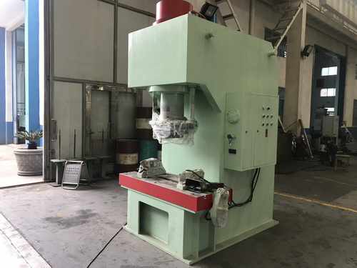 Стальной прут выправляя гидравлический ход силы 900mm машины 100T прессы гнуть