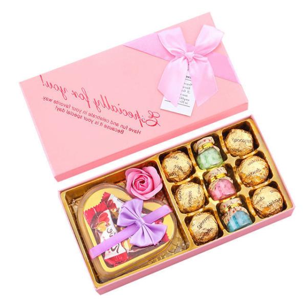 Boîtes cadeaux pour la fête des amoureux