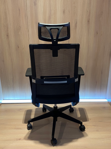 Пена отлитая в форму стулом t сетки менеджера конференции сформировала фиксированный подлокотник