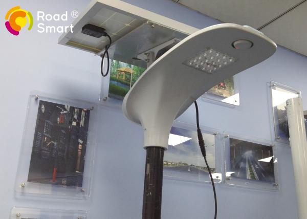 Integrated Solar Powered Outdoor Lights 210lm / W With Microwave Motion Sensor