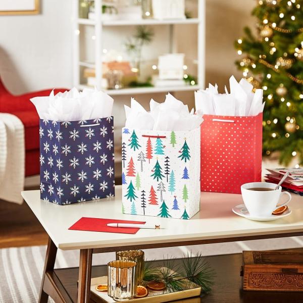 Estilo personalizado Feliz Natal Bolsa de papel Kraft Para o pacote de presente Padrão Tipo personalizado
