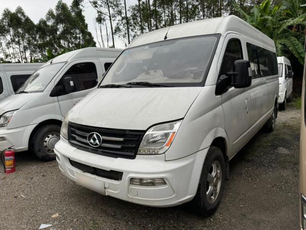 Used Maxus 10-seat commercial vehicle maxus used van