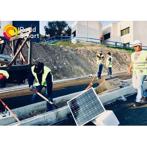 15W 12V Integrated Solar Panel Street Lights 2260lm With 50000hrs Work Time