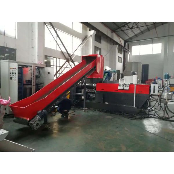 1000 kg de botellas para mascotas línea de máquina de reciclaje lavado en caliente copos de plástico trituración