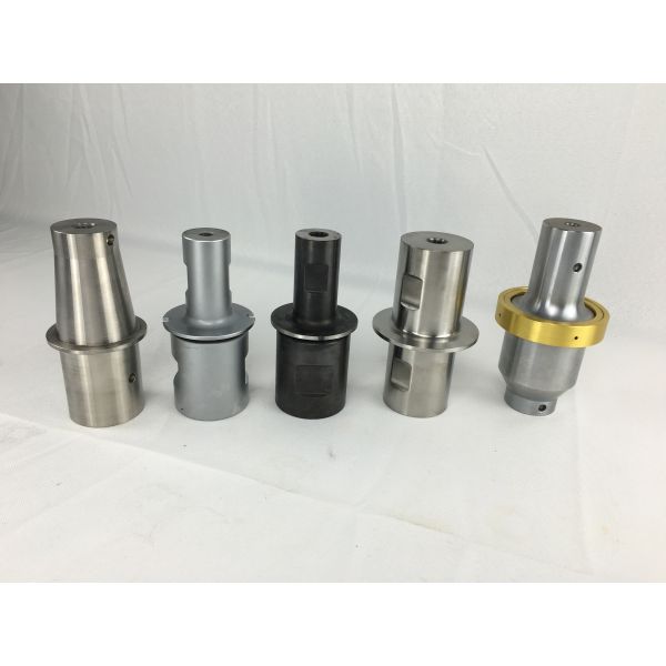 Customized Ultrasonic Welding Horn Titanium / Aluminium Steel Amplitude Boosters