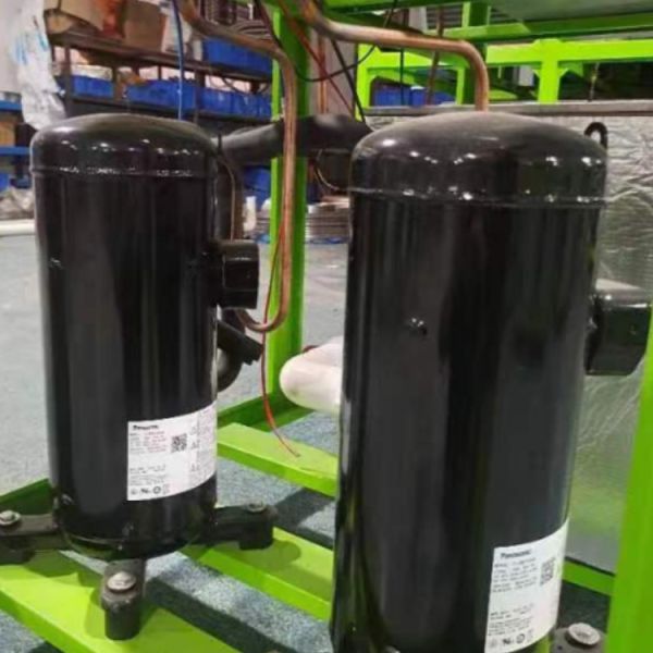 Промышленный воздушно-охлаждаемый охладитель воды с винтом 10P