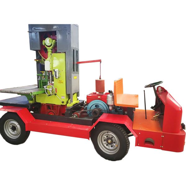 Дизельный использующий энергию вертикальный ленточнопильный станок с мобильным колесом, вертикальной машиной мельницы ленточной пилы