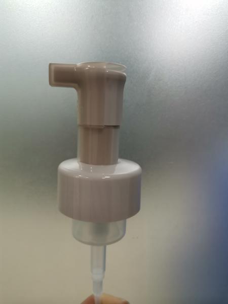 Encomenda personalizada aceita bomba de dispensador cosmético com Clip Lock Way