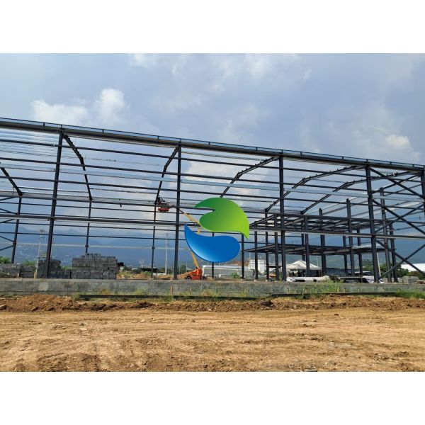 C Z Shape Channel Purlin Steel Structure Warehouse with 7 Bay Layout and Robust Steel Structure Platform