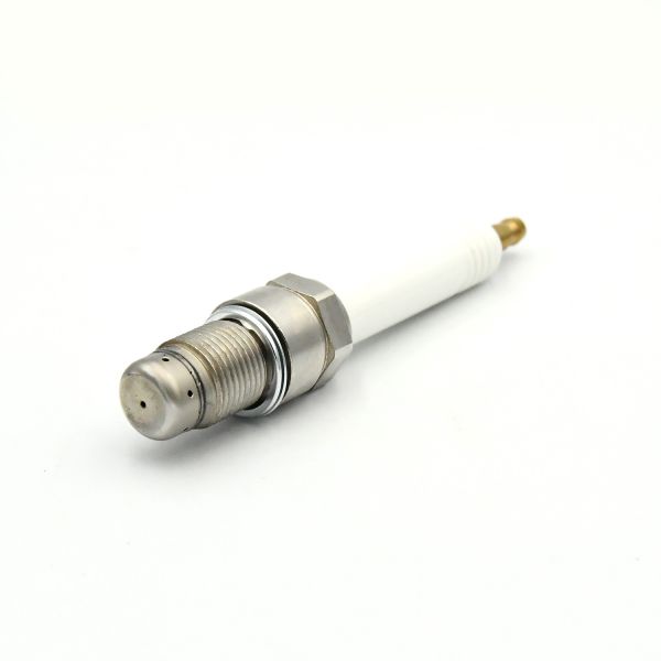 FB95WPV Federal Mogul / BERU / TENNECO spark plug for use in MTU gas engines 4000 series.