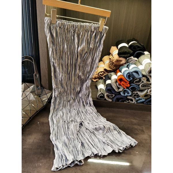 Women's 2025 Spring Fashion Casual Mid-Length Pleated Half Skirt with Elastic Solid Color and Ruffle Decoration