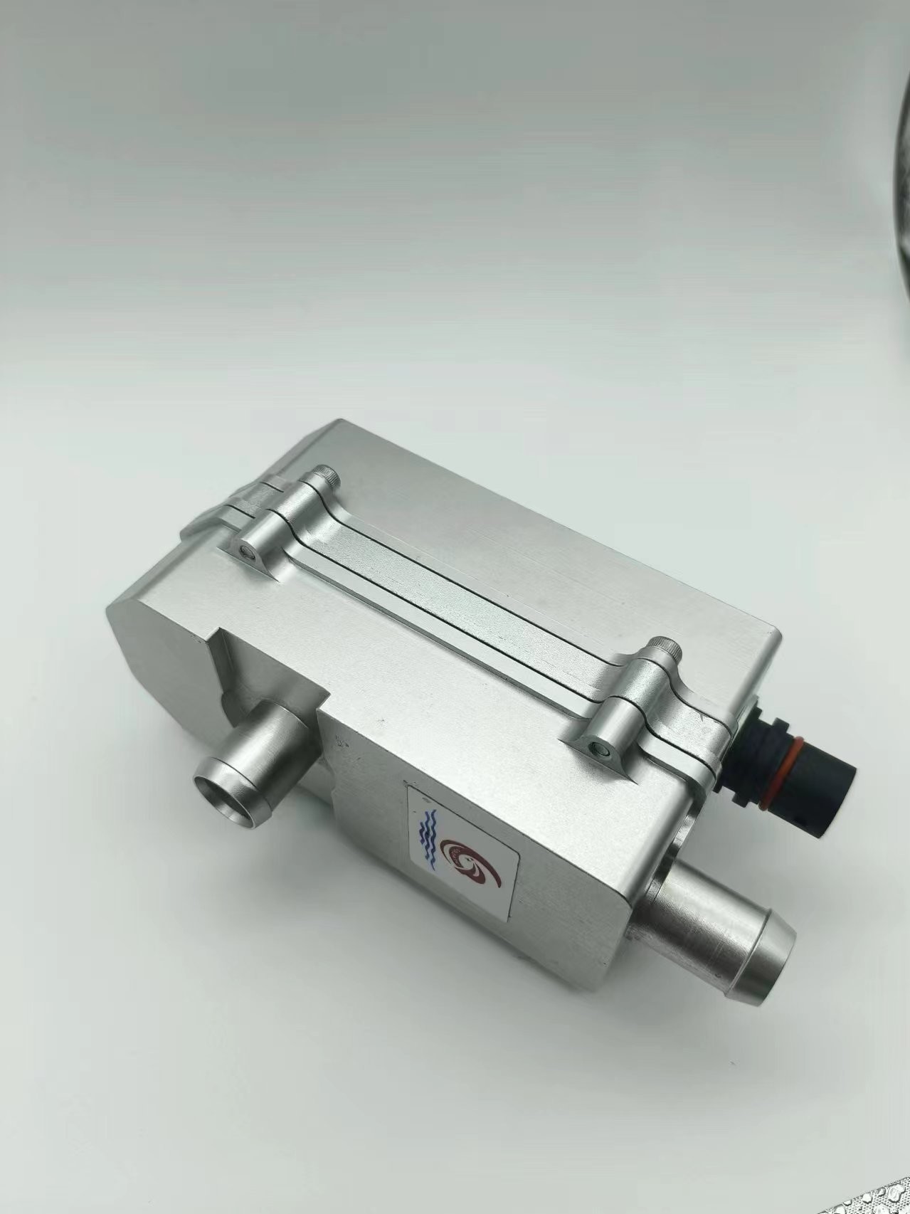 Безопасный охладитель двигателя Прегреватель PTC нагреватель 220V 500L/h Поток