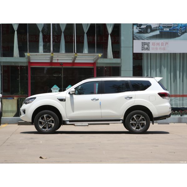 Multi-Function Steering Wheel and LED Daytime Light Nissan Paladin 2023 2.0T Four-Wheel Drive Exclusive SUV