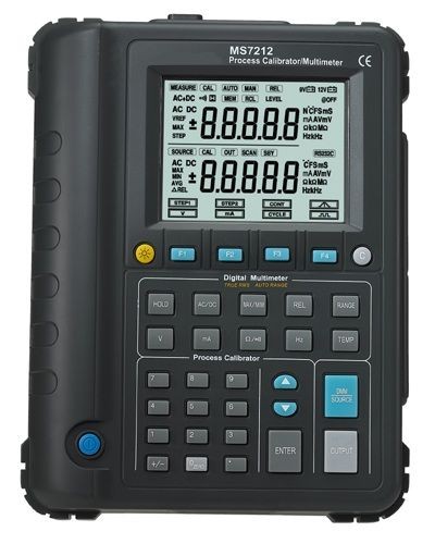 Calibreur multifonctionnel tenu dans la main YHS-724, tension de multimètre de RDT de la boucle 24V