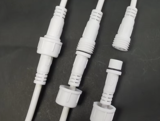 IP68 Waterproof M15 Connector Cable with 300V Rated Voltage and 2-6 Pin Options for LED Strip Light Wire