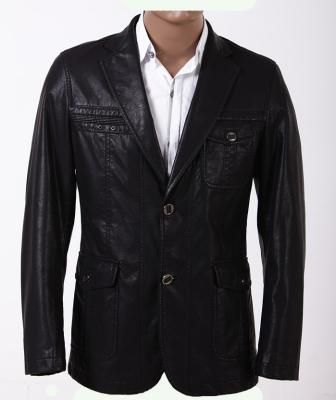 El negro/rojo oscuro, forma el 100% viscoso y que hace punto dos botones las chaquetas de cuero para hombre