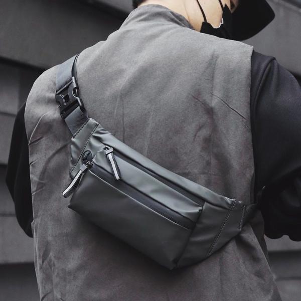 Chest Bag Ins Men'S Waist Bag Waterproof Fashion Messenger Bag Leisure Outdoor Trend Sports Mobile Phone Bag