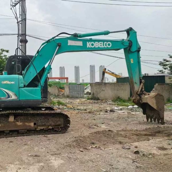 Little Used Excavator Kobelco SK130 Crawler Excavator 0.52m3 Bucket Capacity