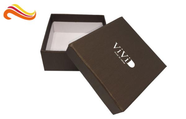Embossed Apparel Gift Boxes Paper Wrapping Box Silver Logo Moisture Proof