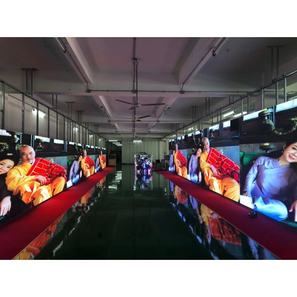 Видео СИД IP65 P8 P10 на открытом воздухе огораживает дисплей водоустойчивое Colorlight 320*160mm