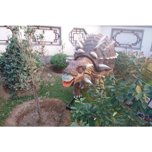 Outdoor Natureal Life Size Dinosaur Statue , Dinosaur Lawn Sculpture For Square Park