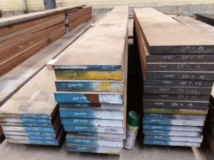 La barre plate laminée à chaud de l'acier Cr12Mo1V1 allié de D2 SKD11 1,2379