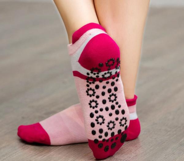 Spandex / Polyester Yoga Grip Socks For Promotional Gift Anti - Bacterial