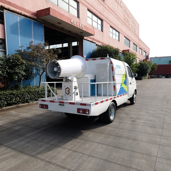 1.5m3 Mist Cannon Truck For Road Dust Removal With Stainless Steel Pump
