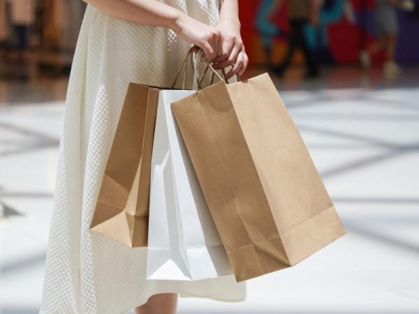 Wholesale Shopping Paper Bag Recyclable Paper Bags with Handle Custom with Logo for Clothing Brands