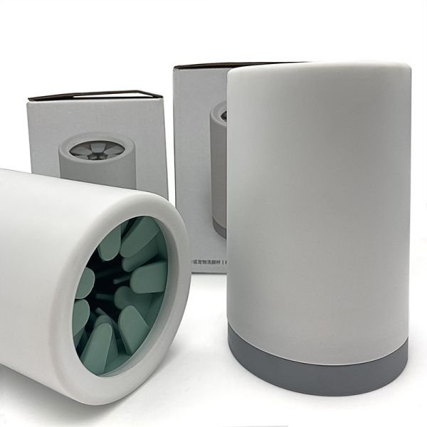 Limpiador de patas de perro de 360 grados Taza Blanca de silicona para perros