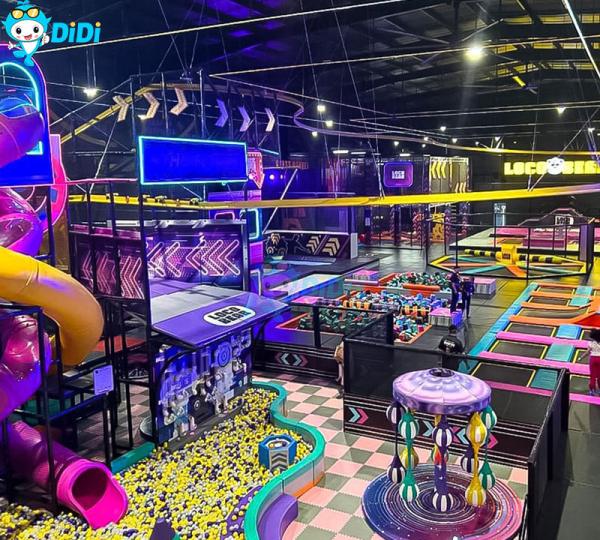 Des labyrinthes de jeux intérieurs commerciaux