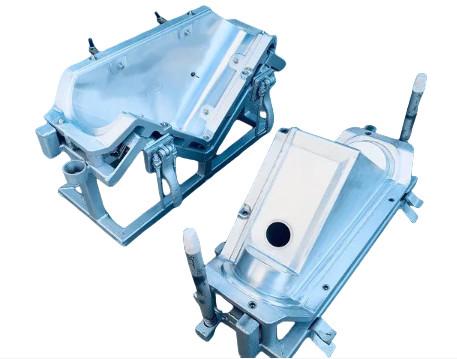Diseño CAD Moldeado por rotación Molde de fundición de aluminio reutilizable Para el protector de esquina de PVC Plastisol