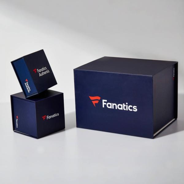 Custom Logo Luxury Paper Box Cardboard Clothing Packaging Gift Box With Magnet Lid Cover