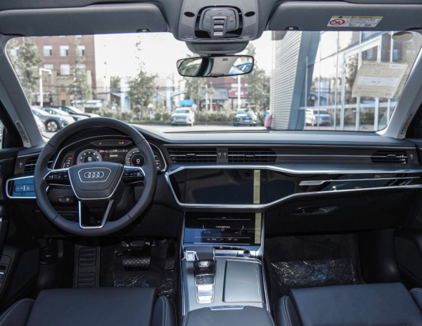 AUDI A6L 2023 подержанный автомобиль бензина версии 2.0T 245HP L4 quattro года 45 TFSI