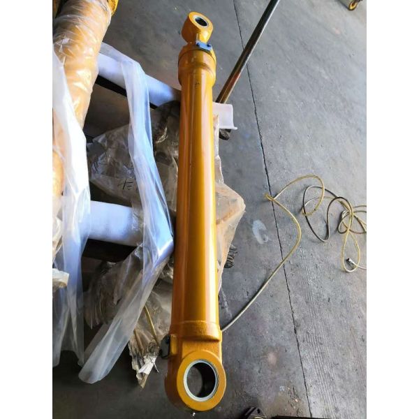Kobelco SK485 hydraulic cylinder boom arm and bucket cylinder