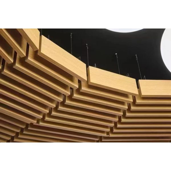 Placas de techo acústico metálico Grano de madera Panel de aislamiento acústico de aluminio compuesto