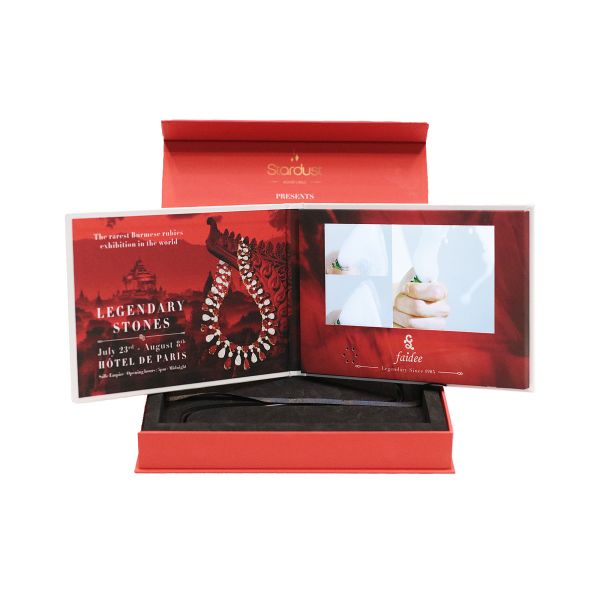 カスタマイズされたカラー7インチビデオパンフレットブック、2〜5時間のバッテリー寿命とLCDブックレット卓上カレンダー