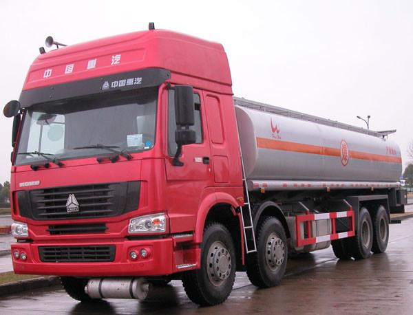 Carbon steel , stainless steel , Aluminum 25000L fuel tank trailer / tank truck transport