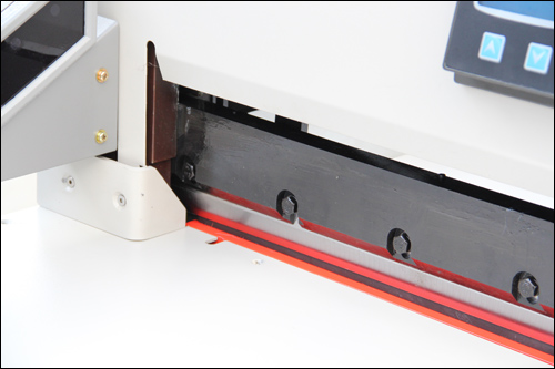 Electric Programmable Paper Cutting Machine 1200W With Two Motors 7205PX