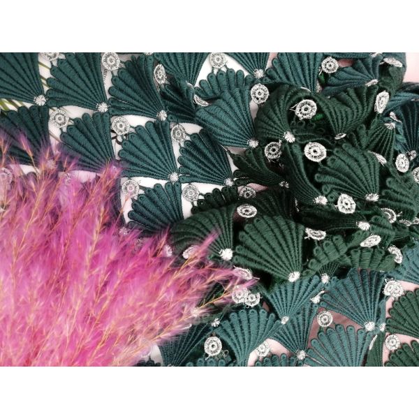 Расстворимая в воде ткань шнурка вязания крючком