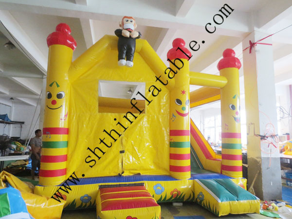 Tong Huan 2014 Inflatable Bounce Castle Jumping Castle 5x5m 0.55mm PVC Tarpaulin 8+ Person Capacity CE Certified Blower