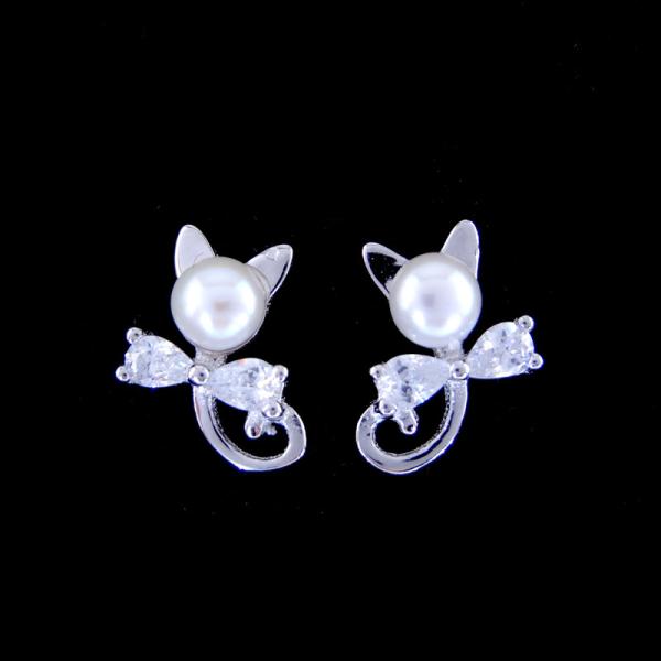 O ouro coreano do estilo chapeou a joia/brincos de água doce do gato da vaquinha da pérola