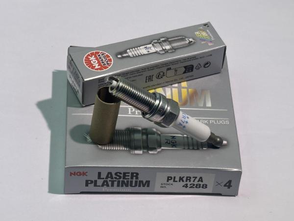 004-159-18-03 Platinum Spark Plug PLZKR7A 4288 For BENZ E-Class 2005-2016