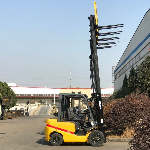 CPQY15 Gasoline Lp Gas Dual Fuel Forklift Trucks with Side Shift Solid Tyre Nissan Forklift Duplex Triplex Full Free Mast
