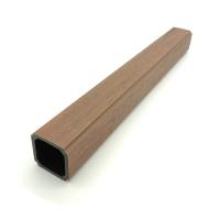 Varanda oca da balaustrada WPC da coextrusão que cerca o PE resistente UV tampado 50x50