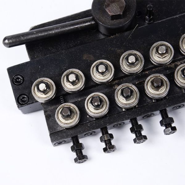 Steel Iron Copper 0.8mm 18 Rollers Wire Straightener